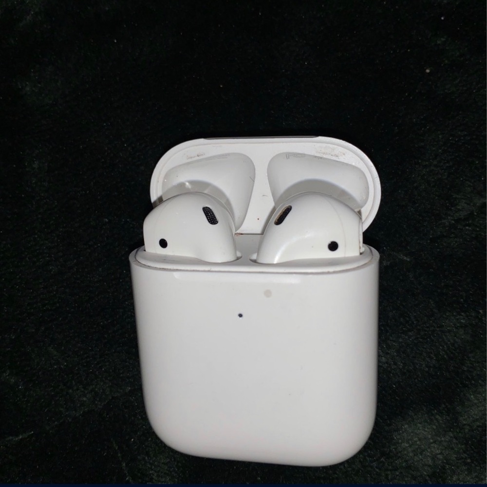 AirPod gen 2